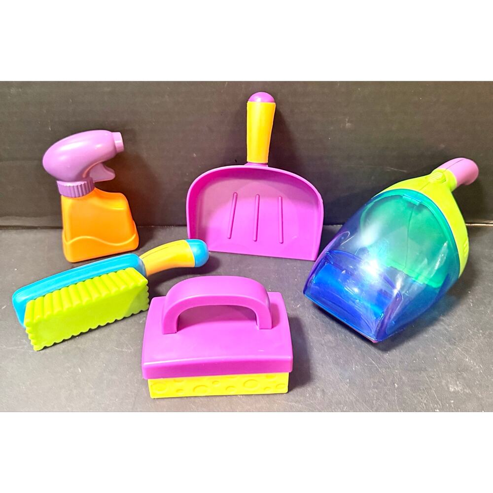Learning Resources New Sprouts Clean It! Set